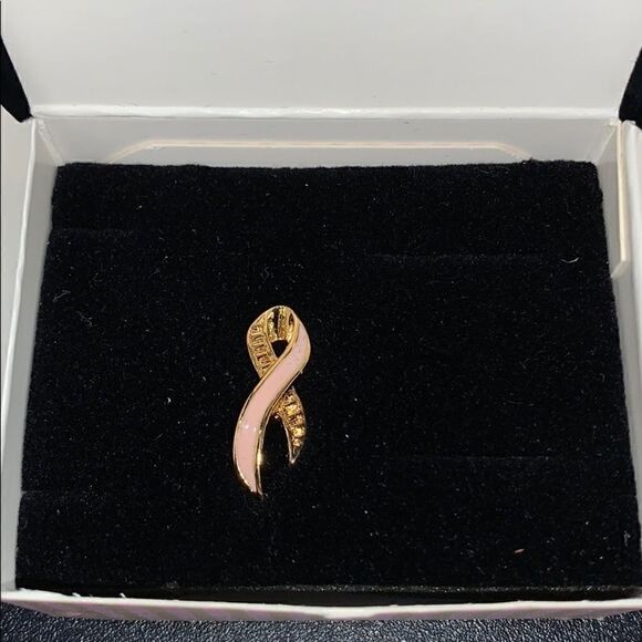 Avon Vintage Breast Cancer Awareness Pin - Picture 1 of 4